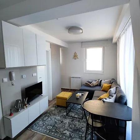 Apartment Lumos